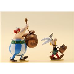 Asterix Pixi Figurine Ensamble: Asterix and Obelix with battery pot (Pixi 2358)
