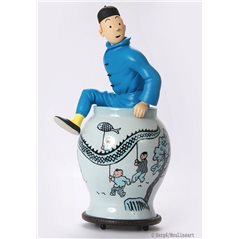 Figurine Tintin comes out of Vase