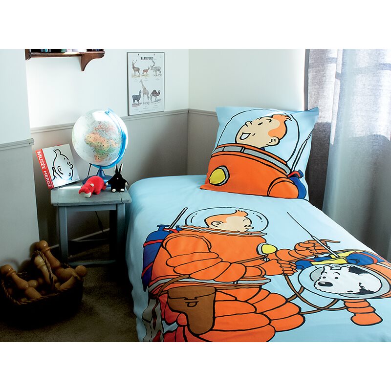 Tintin Duvet Cover and Pillowcase Tintin The Spacewalk (Moulinsart 130341) Tintin Duvet Cover and Pillowcase Tintin The Spacewalk (Moulinsart 130341)