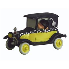 Gaston Lagaffe Statue: Gaston in his car Fiat 509, 7cm (Plastoy 62105)