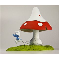 Figure Smurf with mushroom